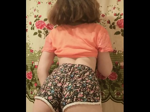 ❤️ Nena jove sexy despullant-se els pantalons curts davant la càmera ❌ Putes a nosaltres ca.123sex.ru ❤