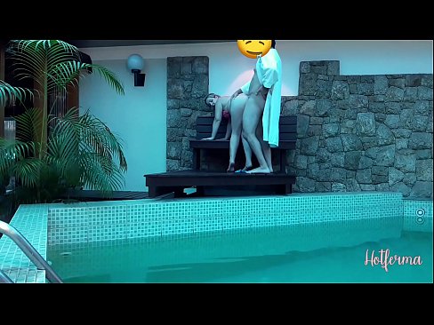 ❤️ El cap convida la criada a la piscina, però no va poder resistir-se a una calor ❌ Putes a nosaltres ca.123sex.ru ❤